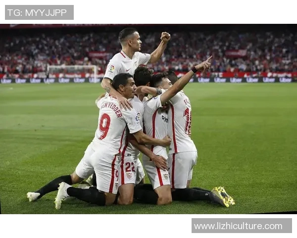 塞维利亚官方宣布中场重磅签约：意甲双子星将加盟球队